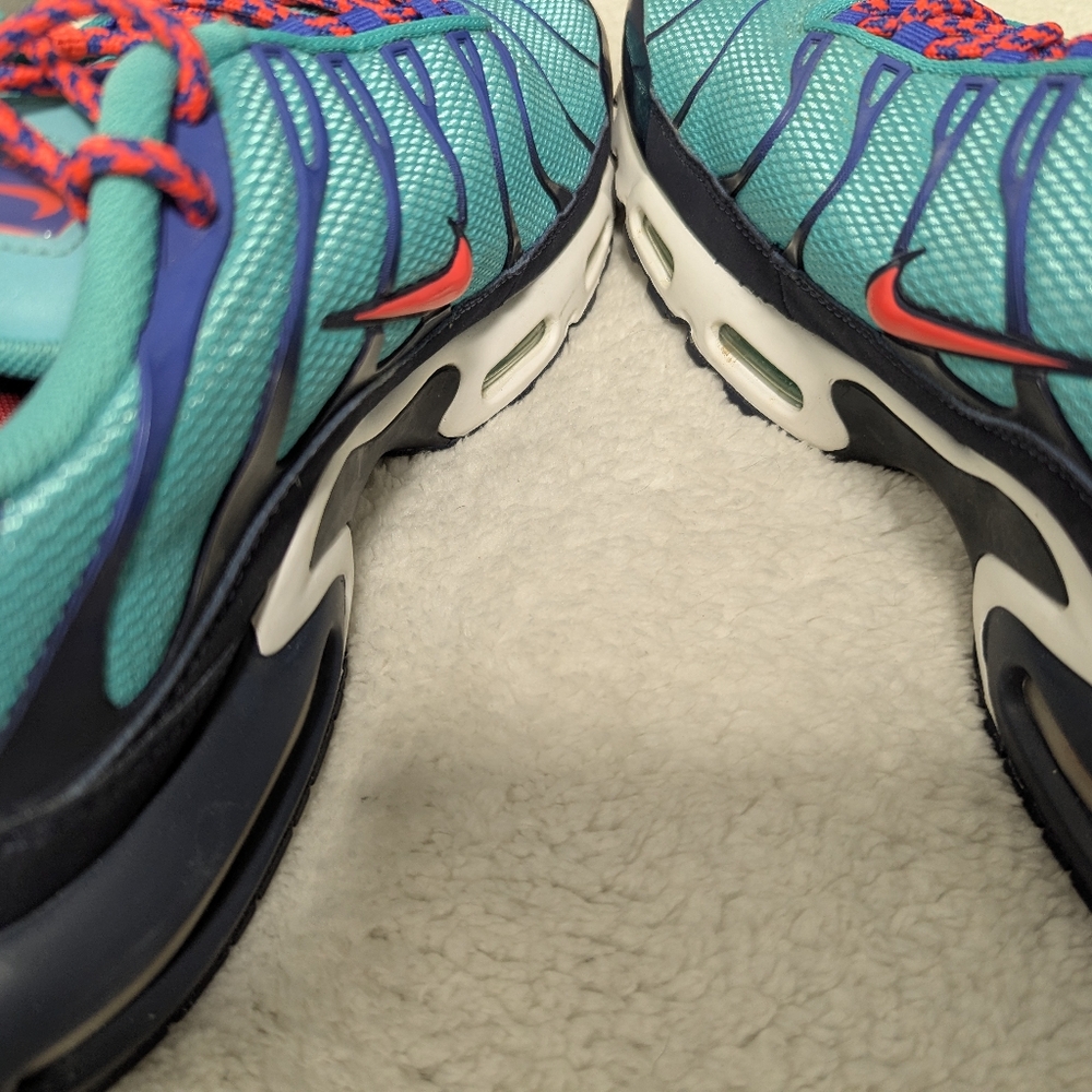 Nike Air Max Plus Discover Your Air Mens 12 Running Hyper Jade AV7940-30… - Picture 7 of 14